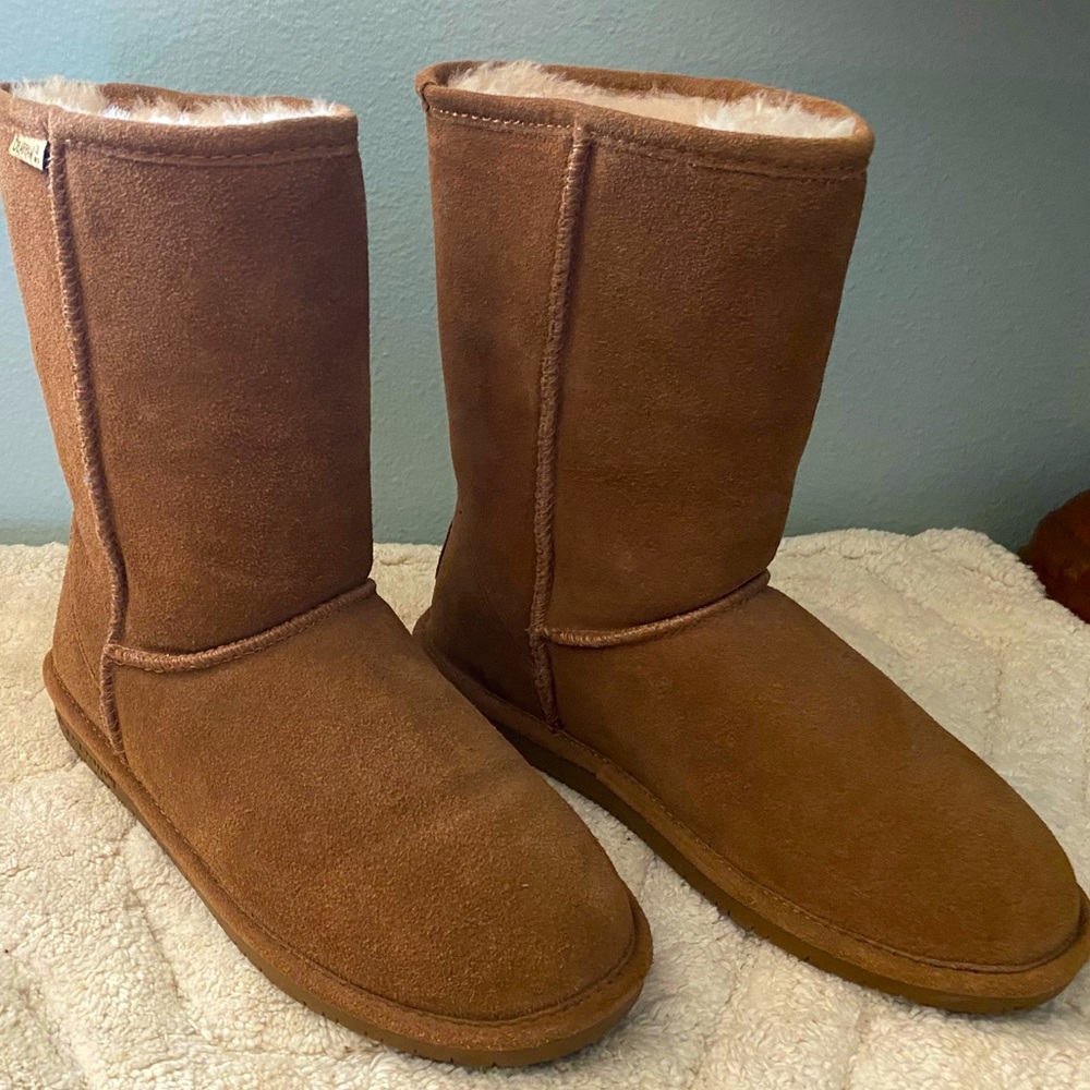 Bear paw boots with fur inside